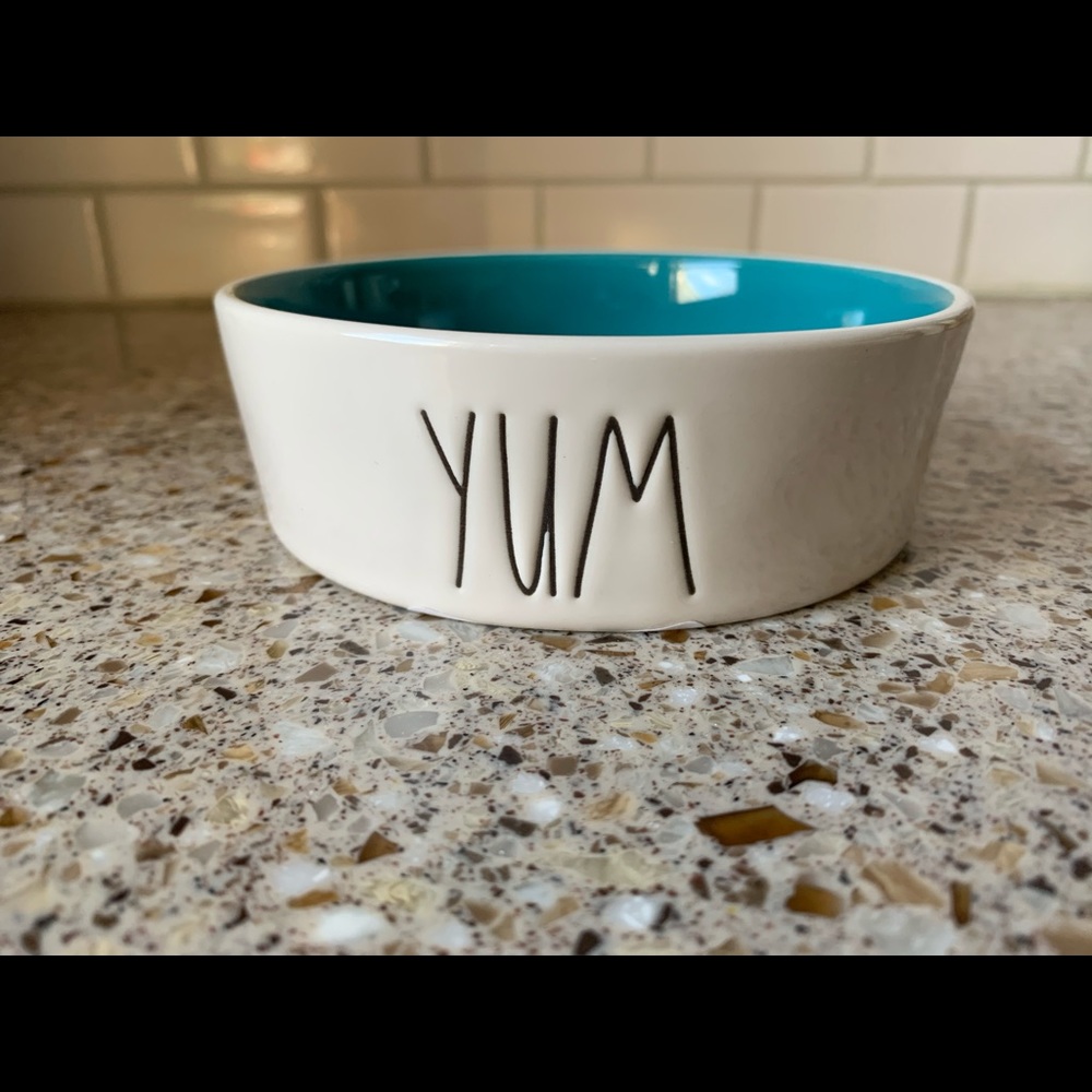 Ceramic Rae Dunn yum cat dish